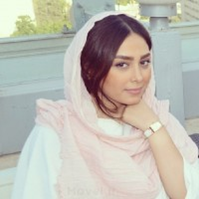 دیبا زاهدی