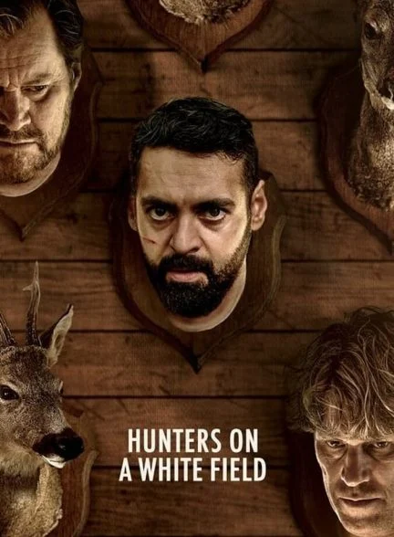فیلم شکارچیان در دشتی سفید-hunters on a white field