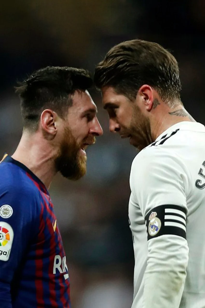فیلم دعواهای وحشتناک در فوتبال-horror fights and red cards moments in football